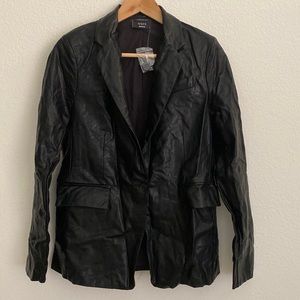 NWOT Vici faux leather blazer